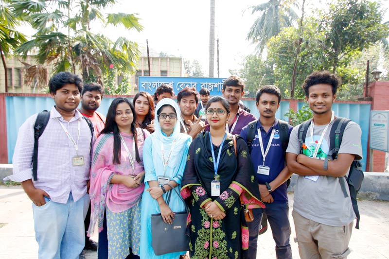বরেন্দ্র বিশ্ববিদ্যালয় সাংবাদিকতা বিভাগের শিক্ষার্থীদের বাংলাদেশ বেতার পরিদর্শন 
