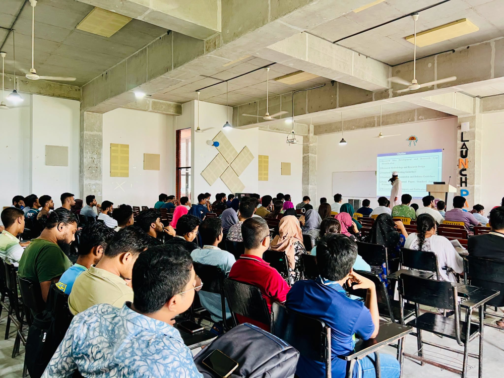 ইলেকট্রিক্যাল অ্যান্ড ইলেকট্রনিক ইঞ্জিনিয়ারিং (EEE) বিভাগের উদ্যোগে Research Excellence in EEE: From Methodology to Thesis and Journal Publication” শীর্ষক সেমিনার অনুষ্ঠিত