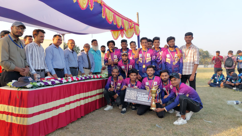 বরেন্দ্র বিশ্ববিদ্যালয়ে রাষ্ট্রবিজ্ঞান ক্রিকেট ফেস্ট ২০২৪ -এর ফাইনাল ম্যাচ অনুষ্ঠিত।