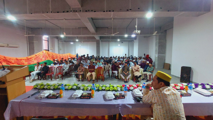 রাষ্ট্রবিজ্ঞান বিভাগের ডি-এইড ক্লাব কর্তৃক ইফতার ও দোয়া মাহফিল আয়োজিত 