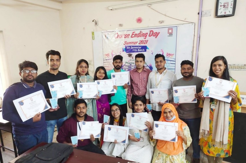 বরেন্দ্র বিশ্ববিদ্যালয়ের ফার্মেসী বিভাগের ১১তম ব্যাচের Course Ending Day অনুষ্ঠিত ।