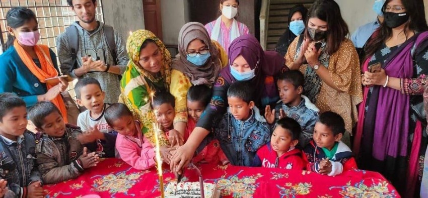 'ছোটমনি নিবাস 'এর সোনামনিদের পাশে ব্যবসায় প্রশাসন বিভাগ, বরেন্দ্র বিশ্ববিদ্যালয়