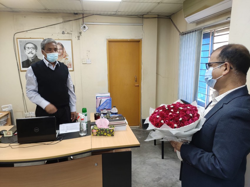 বরেন্দ্র বিশ্ববিদ্যালয়ের উপাচার্যকে জার্নালিজম বিভাগের শুভেচ্ছা