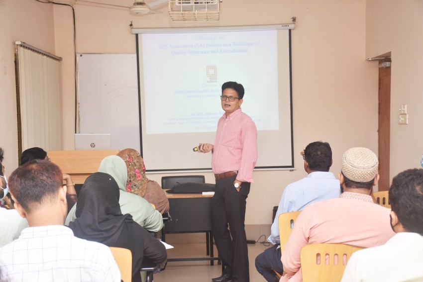 বরেন্দ্র বিশ্ববিদ্যালয়ের আইকিউএসি -এর তত্ত্ববধানে দুই দিনব্যাপী ''স্ব-মূল্যায়ন ও শ্রেণী ব্যবস্থাপনা'' বিষয়ক ওয়ার্কশপ অনুষ্ঠিত