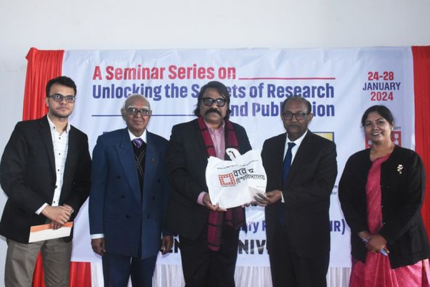 বরেন্দ্র বিশ্ববিদ্যালয়ে রিসার্চ ও পাবলিকেশন বিষয়ক সেমিনার অনুষ্ঠিত