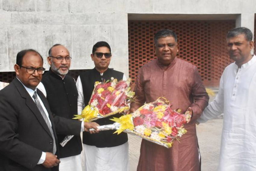 বরেন্দ্র বিশ্ববিদ্যালয় পরিদর্শন করলেন  আইসিটি প্রতিমন্ত্রী ও সিলেট মেয়র