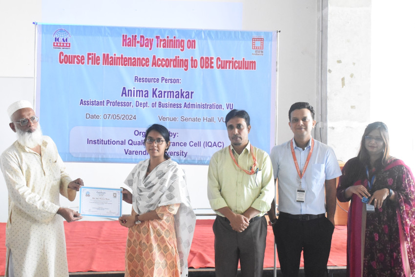 বরেন্দ্র বিশ্ববিদ্যালয়ে আইকিউএসি’র প্রশিক্ষণ কর্মশালা অনুষ্ঠিত 