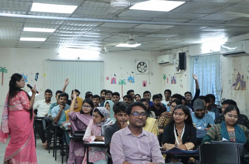 বরেন্দ্র বিশ্ববিদ্যালয়ের সাংবাদিকতা বিভাগে ফ্রিল্যান্সিং ও ক্যারিয়ার বিষয়ক সেমিনার অনুষ্ঠিত