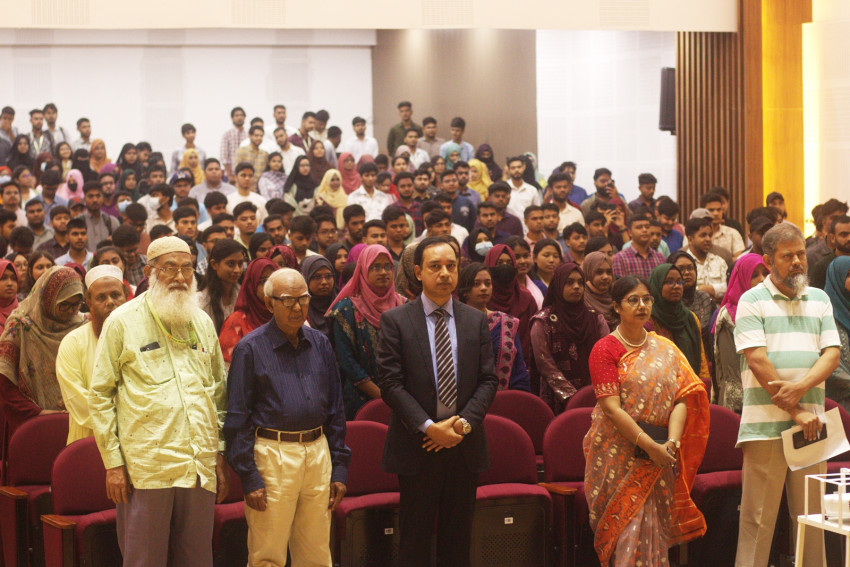 বরেন্দ্র বিশ্ববিদ্যালয়ে নবীন শিক্ষার্থীদের বরণ