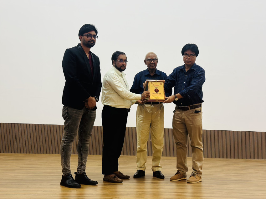 বরেন্দ্র বিশ্ববিদ্যালয়ে ‘The Career Impact of Phonics and Phonetics Skills beyond the Classroom’ শীর্ষক সেমিনার অনুষ্ঠিত