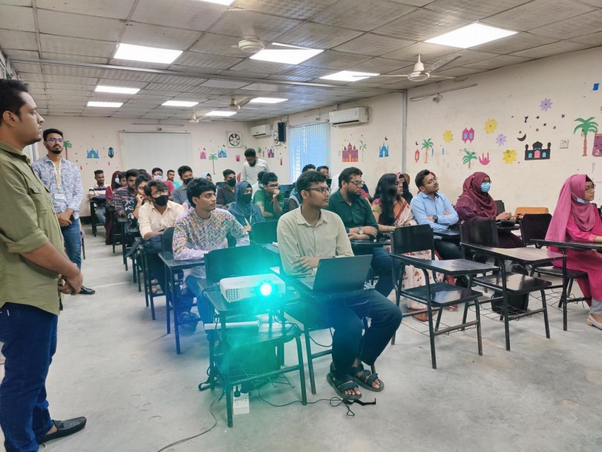 সেমিনার এবং বুথ ক্যাম্পের মধ্য দিয়ে বরেন্দ্র বিশ্ববিদ্যালয়ে ICT Olympiad Bangladesh এর Campus Fest অনুষ্ঠিত