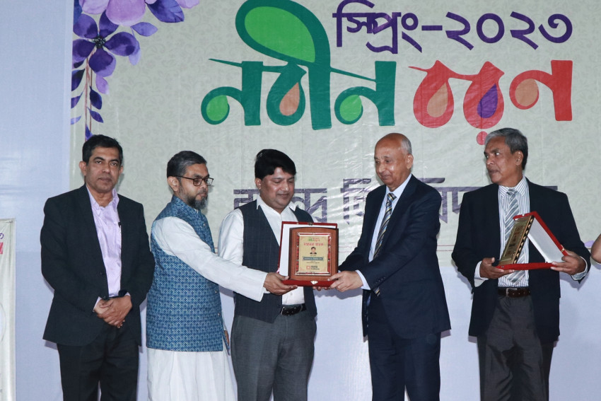 বরেন্দ্র বিশ্ববিদ্যালয়ে স্প্রিং-২০২৩ সেমিস্টারের নবীন বরণ অনুষ্ঠিত