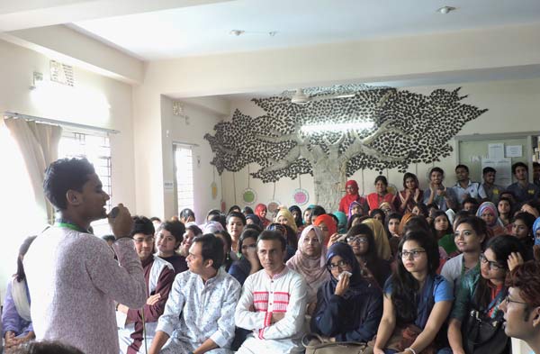 ইংরেজী বিভাগের বর্ষাবরণ উৎসব ও নবীন বরণ অনুষ্ঠান আয়োজন