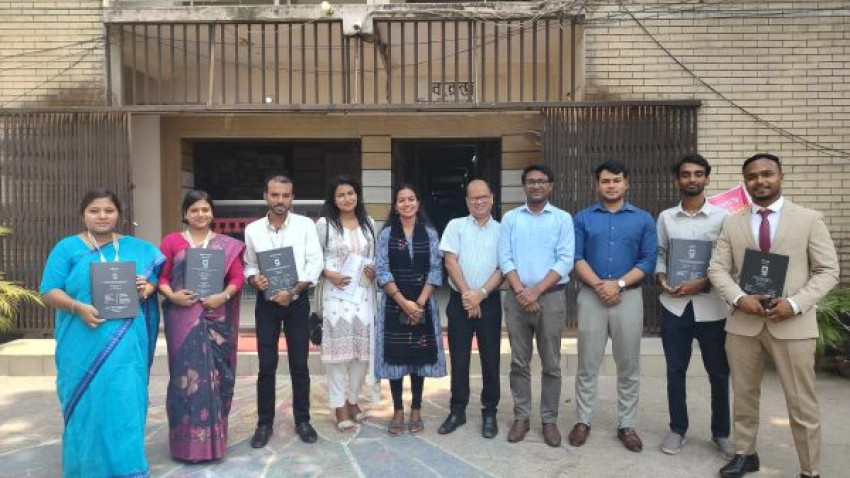 বরেন্দ্র বিশ্ববিদ্যালয়ের জেসিএমএস বিভাগের শিক্ষার্থীদের ইন্টার্নশিপ সমাপনী  প্রেজেন্টেশন অনুষ্ঠিত